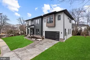 402 Marshall Rd SW, Vienna, VA 22180 - Photo 3