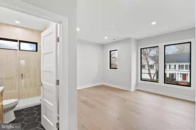 402 Marshall Road SW, Vienna, VA 22180 - Photo 51