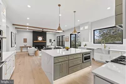 402 Marshall Road SW, Vienna, VA 22180 - Photo 17