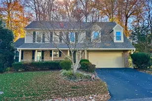 7921 Oak Hollow Ln, Fairfax Station, VA 22039 - Photo 1