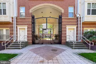 2791 Centerboro Dr, Vienna, VA 22181 - Photo 49