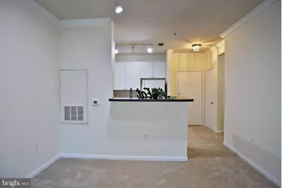 9490 Virginia Center Boulevard #331, Vienna, VA 22181 - Photo 7