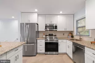 7105 Galgate Dr, Springfield, VA 22152 - Photo 19