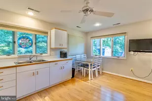 7613 Hamlet St, Springfield, VA 22151 - Photo 13