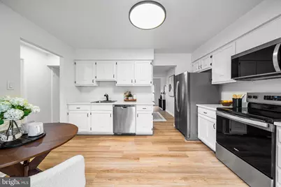 9611 Scotch Haven Drive, Vienna, VA 22181 - Photo 23