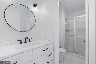 9611 Scotch Haven Dr, Vienna, VA 22181 - Photo 31