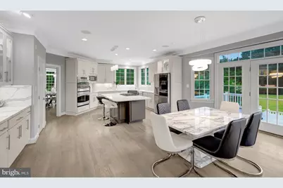 401 Walker Road, Great Falls, VA 22066 - Photo 15