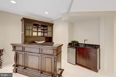 401 Walker Road, Great Falls, VA 22066 - Photo 51