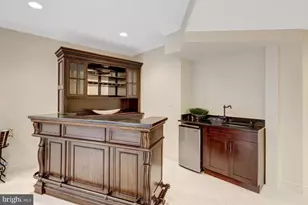 401 Walker Rd, Great Falls, VA 22066 - Photo 51