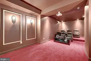 401 Walker Rd, Great Falls, VA 22066 - Photo 57