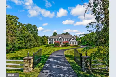 401 Walker Road, Great Falls, VA 22066 - Photo 77