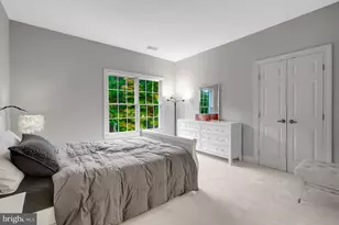 401 Walker Rd, Great Falls, VA 22066 - Photo 47