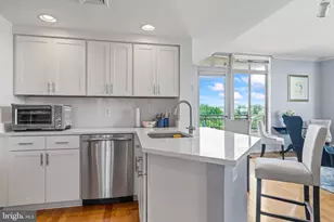 4490 Market Commons Dr, Fairfax, VA 22033 - Photo 5