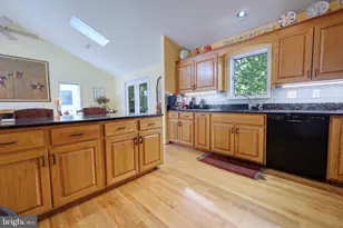 1410 Cedar Ave, McLean, VA 22101 - Photo 9