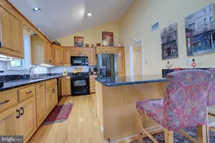 1410 Cedar Ave, McLean, VA 22101 - Photo 11