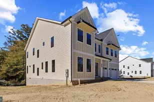 8276 Colling Manor Ct, Alexandria, VA 22308 - Photo 3