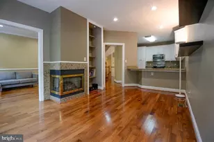 9404 Regency Crest Dr, Vienna, VA 22181 - Photo 9