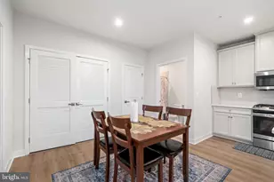 4395 Peach Lily Ln, Chantilly, VA 20151 - Photo 5