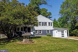 8602 Cushman Pl, Alexandria, VA 22308 - Photo 3