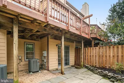 5974 Wescott Hills Way, Alexandria, VA 22315 - Photo 25