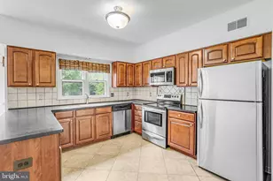 5974 Wescott Hills Way, Alexandria, VA 22315 - Photo 15