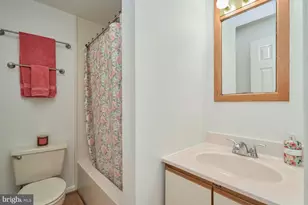 7616 Wood Mist Ln, Falls Church, VA 22043 - Photo 23