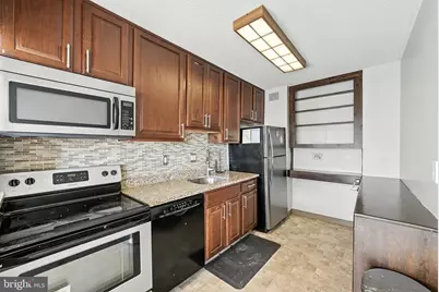 2059 Huntington Avenue #503, Alexandria, VA 22303 - Photo 7