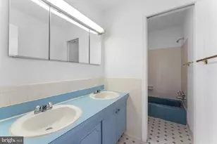 1560 Forest Villa Ln, McLean, VA 22101 - Photo 41