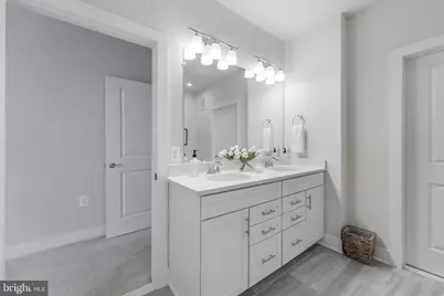 2320 Field Point Road #201, Herndon, VA 20171 - Photo 31