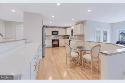 1933 Lakeport Way, Reston, VA 20191 - Photo 13