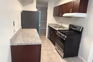 3300 Woodburn Village Dr, Annandale, VA 22003 - Photo 5