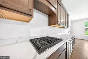 3913 Victoria Oaks Trail, Annandale, VA 22003 - Photo 15