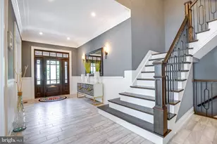 510 Walker St SW, Vienna, VA 22180 - Photo 3