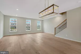 4321 Fountainview Dr, Fairfax, VA 22033 - Photo 9