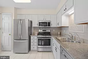 7496 Gadsby Square, Alexandria, VA 22315 - Photo 3