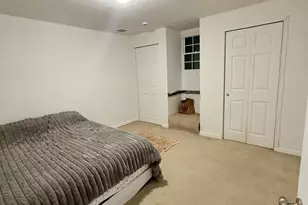 10206 Carol St, Great Falls, VA 22066 - Photo 3