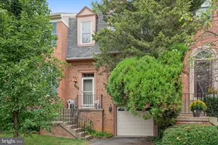 4024 Nicholas Ct, Fairfax, VA 22033 - Photo 1