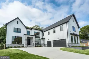 6908 Southridge Dr, McLean, VA 22101 - Photo 3