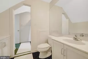 1110 Brook Valley Ln, McLean, VA 22102 - Photo 65