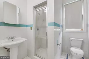 7412 Marc Dr, Falls Church, VA 22042 - Photo 11