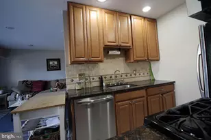 4969 Americana Dr, Annandale, VA 22003 - Photo 9