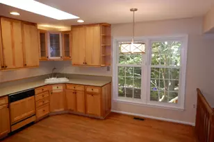 7014 Maple Tree Ln, Springfield, VA 22152 - Photo 11