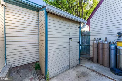 762-B Walker Road, Great Falls, VA 22066 - Photo 19