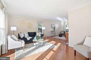 8623 Pappas Way, Annandale, VA 22003 - Photo 5