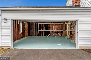 2626 Armada St, Herndon, VA 20171 - Photo 35