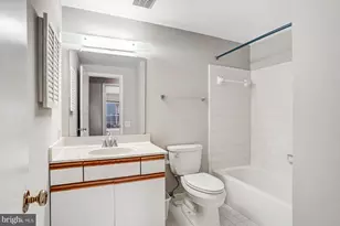 10848 Burr Oak Way, Burke, VA 22015 - Photo 33