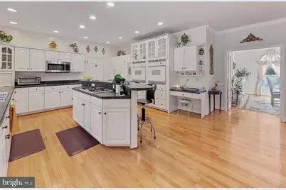 10900 Sunset Hills Road, Reston, VA 20190 - Photo 29