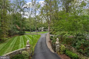536 Springvale Rd, Great Falls, VA 22066 - Photo 3