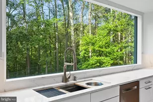 536 Springvale Rd, Great Falls, VA 22066 - Photo 17