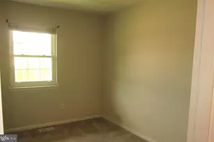 8742 Walutes Cir, Alexandria, VA 22309 - Photo 11